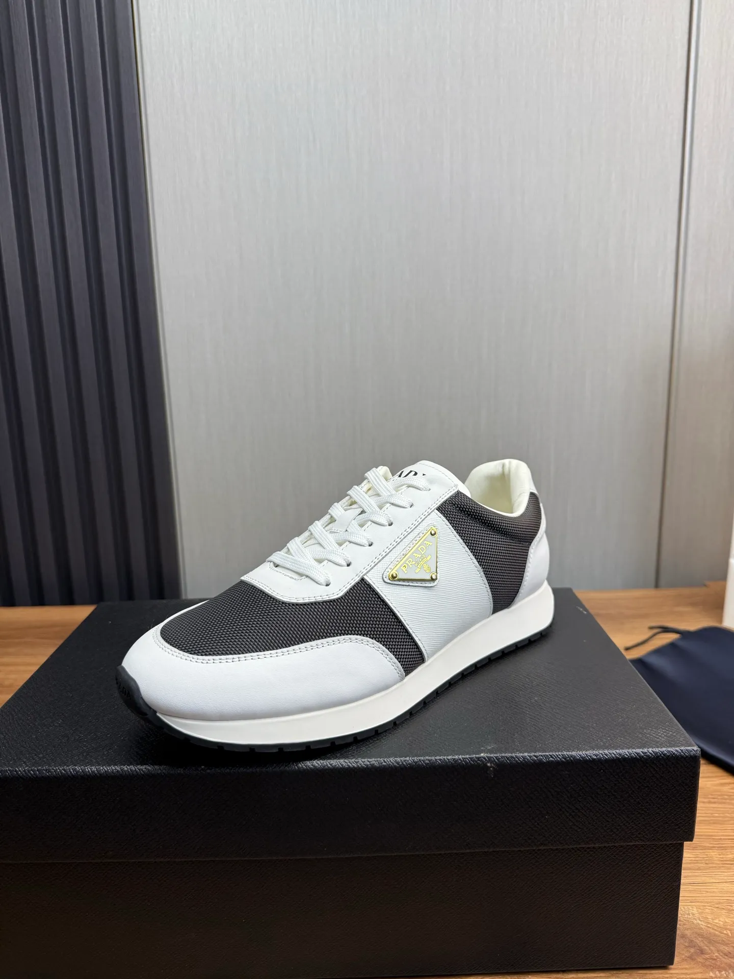Men's shoes 💰760💰 [PRADA] New models synchronized with the official website, high-quality shipments ✔️Best sellers🔥 Original cowhide with mesh surface + cowhide lining, 1🆚1 replica, original bottom, 38-45 (men's 45 is custom-made and cannot be returned)